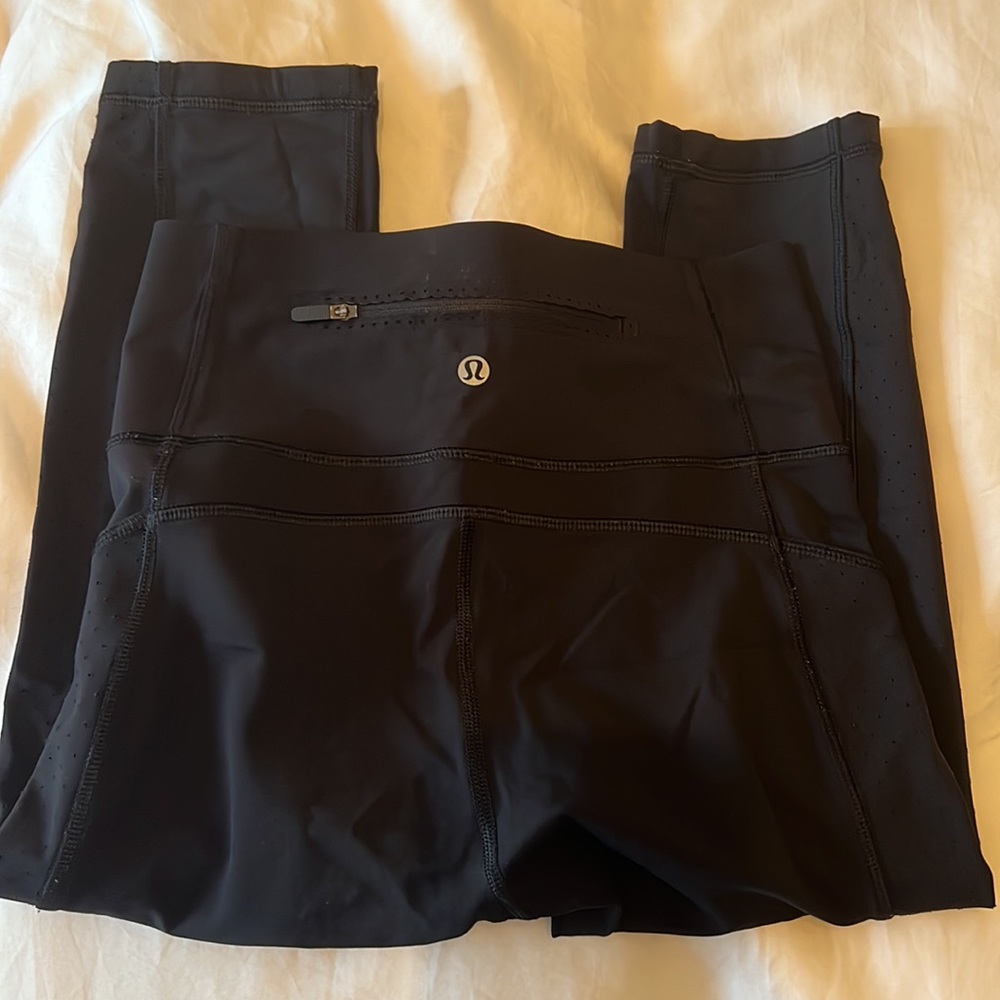 Lululemon high rise cropped running right size 4